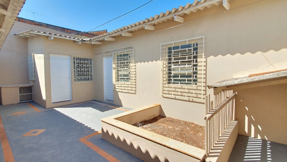 551c89bd-9285-42c5-bd21-7ba8f33e3ec8