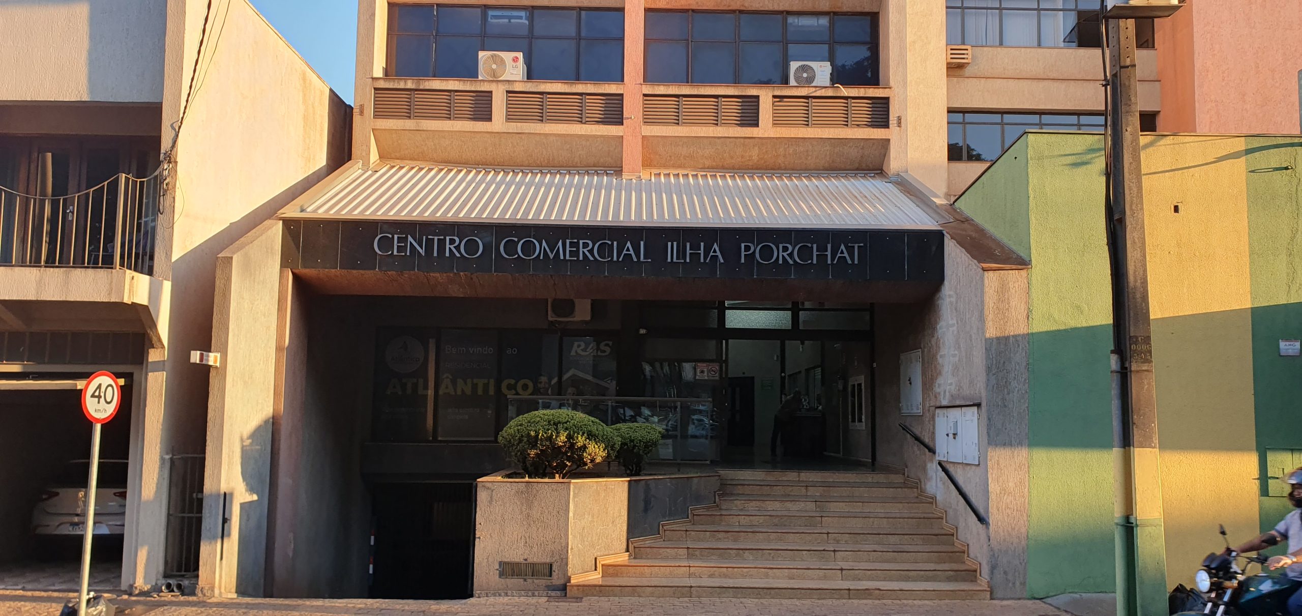 LOCAÇÃO COMERCIAL – ILHA PORCHAT AV. XV DE NOVEMBRO Nº183 CENTRO!