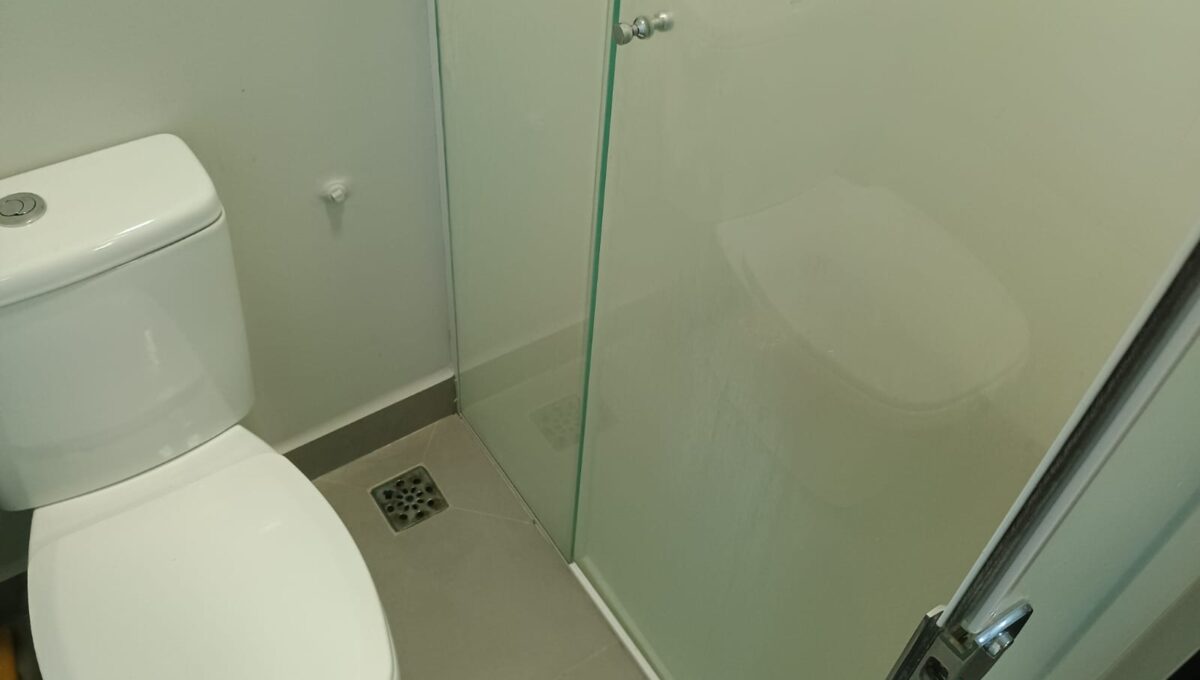 WhatsApp Image 2025-11-21 at 11.21.00 (2)