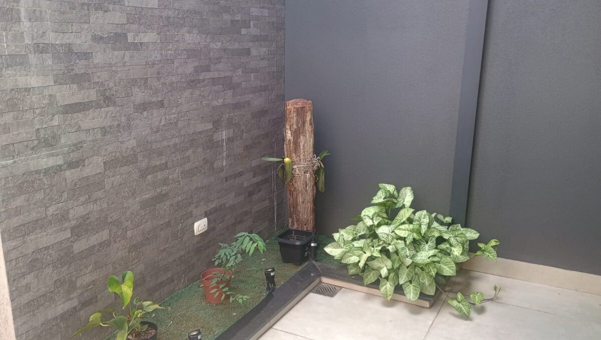 1c76f84d1ad6c7711e3e978205210646