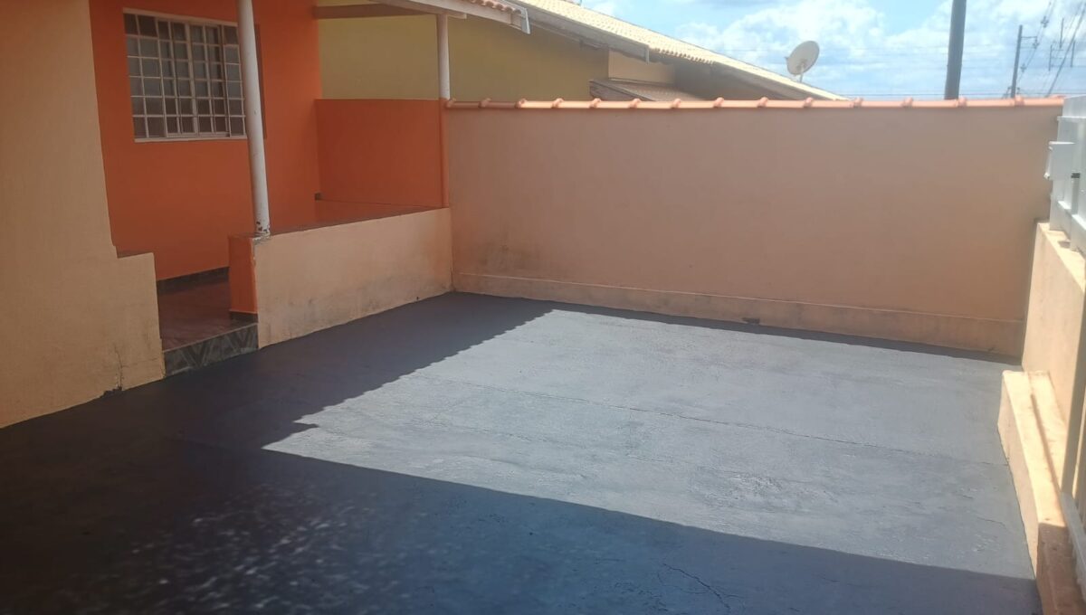 798f5e3a99130a1c70612f62b1da15d4