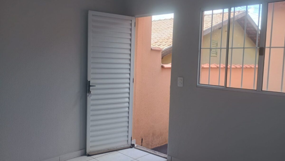 7c7733946a10c1b55537f28ed6f24512