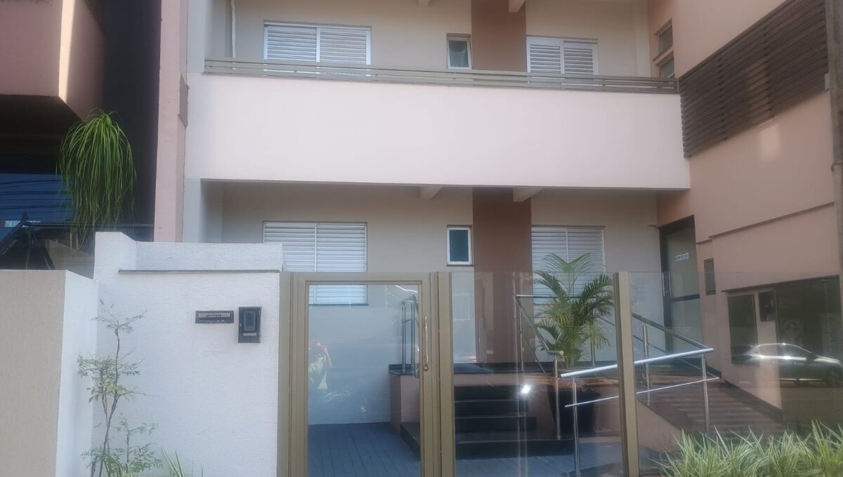 fe3da3a9e0757f7ff8cea4824da44380